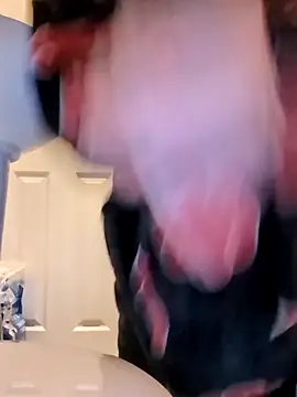 [22 Dec 18:44] Private Show - vidéo du modèle de showcams CumOnMyAssbb