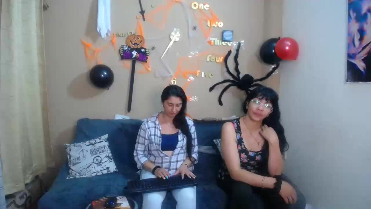 natasha  y  johana   para  ti