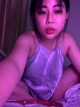 [19 Nov 05:03] Public Show - video by Your_hope77 cam model