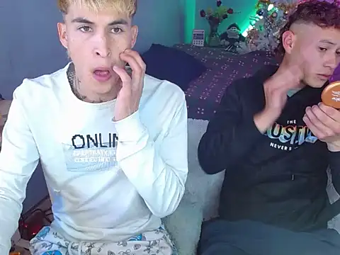 mAKEUP BOYS JEJEJ - vidéo du modèle de showcams Latin_boysxxxx