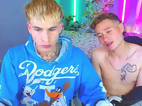 BAREBACK SEX  IN ASS SANTIIIIIII - vidéo du modèle de showcams Latin_boysxxxx