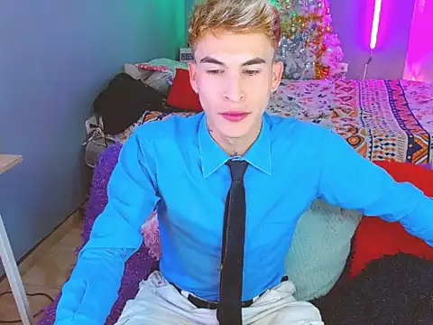 horny jordan asss - vidéo du modèle de showcams Latin_boysxxxx