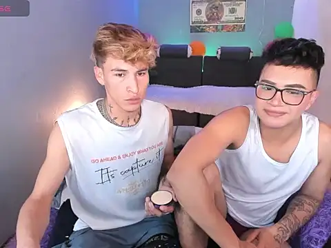 mmmm - vídeo de Latin_boysxxxx modelo de câmara