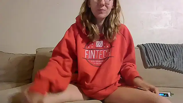 [23 Oct 02:22] Spy Show - video by pleasureme24k cam model