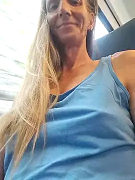 [4 May 15:00] Public Show– Cheryl_F kameramodell videója