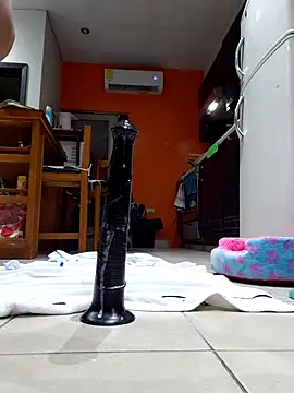 [26 Jan 20:33] Public Show - clip cu titi23557 model videochat