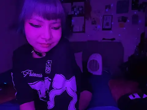 [10 May 04:11] Private Show