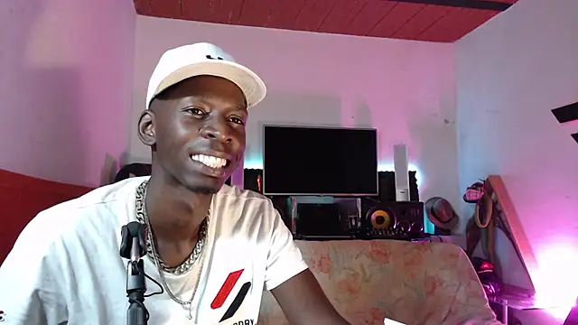 Stripper show 🕺🏿 - video by Black_Paradice cam model