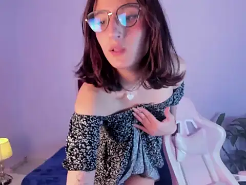 undress me 🤤🥵 - video by princess_foxxy cam model