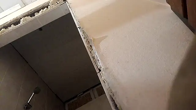 Первый раз публично роздеваюсь - video by Lekha38 cam model