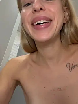 💦💦💦RIDE DILDO&POWERFULL SQUIRT FONTAIN💦💦💦