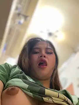 [16 Jan 04:46] Public Show - βίντεο μοντέλου SeductiveTsDoll