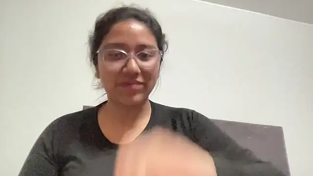 [14 Dec 01:41] Public Show - відео від вебкаммоделі Kmiii21