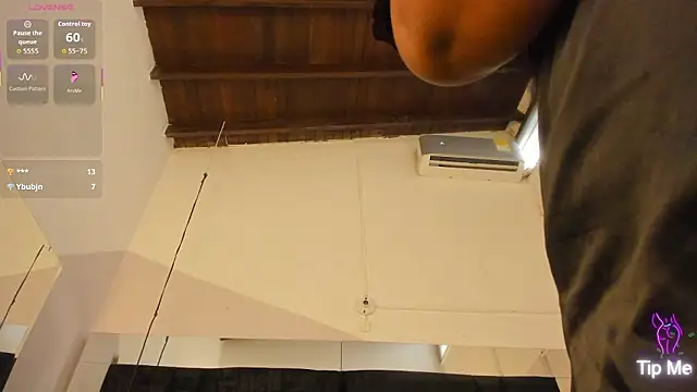 [21 Feb 17:56] Private Show - vídeo de la modelo de cam EmmadaSilva