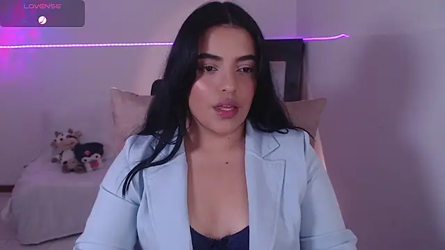 watch how I dance and masturbate for you - video by xambar_22x cam model