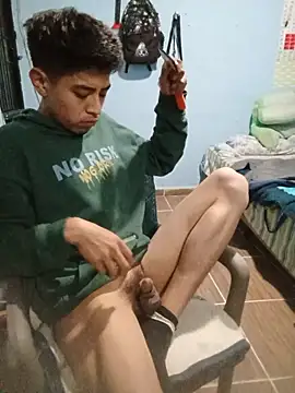 [3 Feb 03:35] Public Show - video van 666Daemon666 cam-model