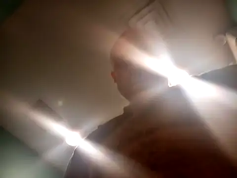 [3 Dec 11:18] Public Show - vidéo du modèle de showcams BulbasaurIsmettv