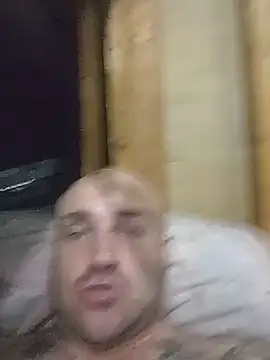 [19 Aug 23:16] Private Show - vidéo du modèle de showcams BulbasaurIsmettv