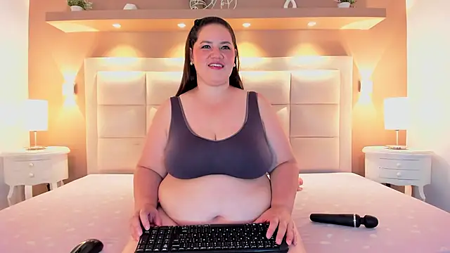 Striptease and a very wet cum💦🔥 - فيديو من AngelicaMason موديل الكام