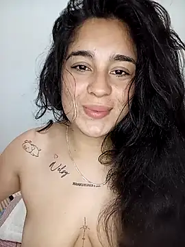 a bit of fun with my delicious vagina－カメラキャストのSolecitos_111の動画