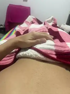 Hot straw - video by Hansell_francheska cam model