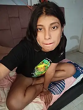 slap ass and finger pussy - vídeo de la modelo de cam YeseniaRodriguez3