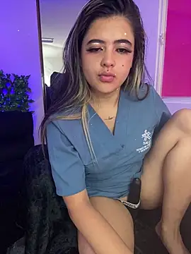 domi in my pussy + naked - video by Perla_ec cam model