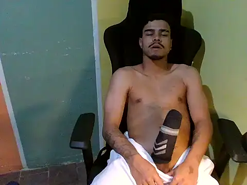 Public Show - video by Joao_BRL cam model