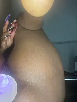 😌🧴: Oil show- rub my tits daddy - vídeo de la modelo de cam MadameMuse