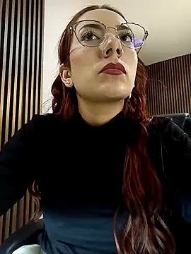 hot secret in the office 🧡 - video by desk_desire cam model