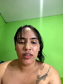 Show dirty vaginal and Golden shower– Ivy_08 kameramodell videója