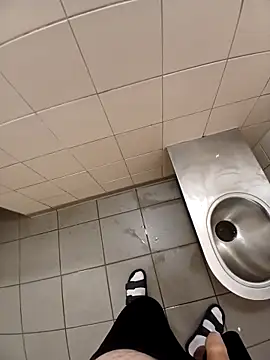 Private Show suck my coleg in toailet  public - video by Chubbytop454 cam model