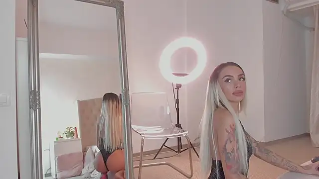 Teasing you and fucking in missionary - video by AprilHadid cam model