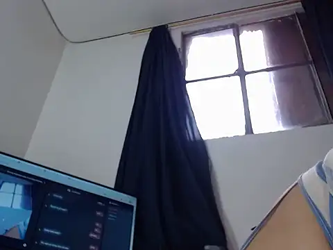 Show Squirt - فيديو من Tiff_Dirty69 موديل الكام