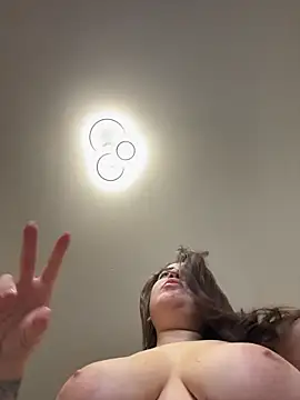 Private Show - video by Lovynna cam model