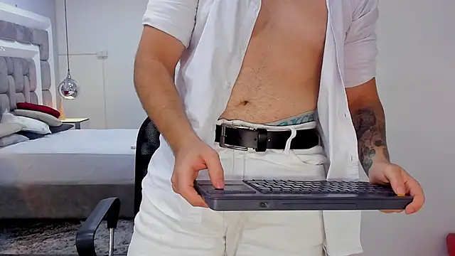 naked boy - video by Ethan_Greys cam model