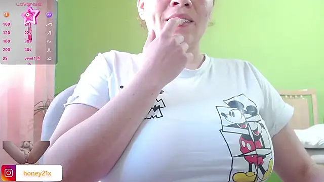 milk on my tits and very creamy pussy