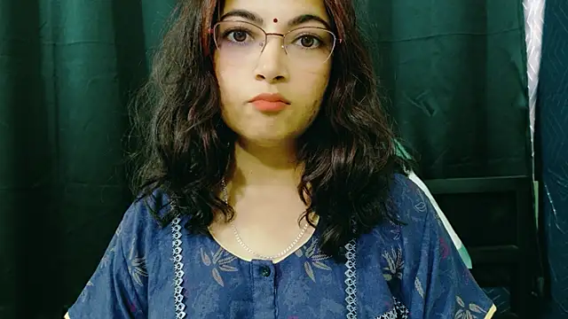 [28 Nov 10:22] Private Show - vidéo du modèle de showcams niha40