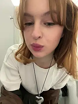 Public Fingering / Naked Orgasm / Tits Close Up in WC - hani_obsessed 캠 모델의 동영상