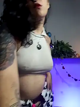 Streaptease + cum in pussy