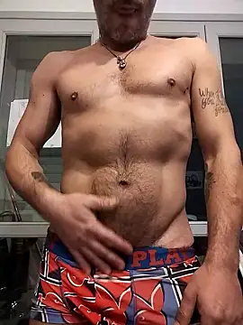 [13 Nov 22:24] Public Show - vidéo du modèle de showcams platone09