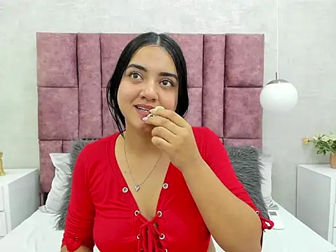 Private Show - video by SalomeLee cam model