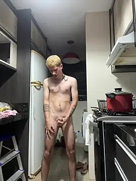 Novinho gostoso pelado | Crowley_vv - відео від вебкаммоделі Crowley_vv