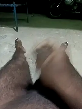 Cutie 🥰 cum show