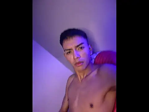 esta carita con mi polla - video by Twink_Tayler cam model