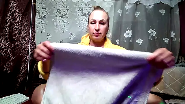 [4 Apr 22:07] pvtspit  toes - vídeo de la modelo de cam Kissingyouu