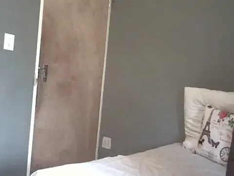 [9 Jan 06:34] Private Show - video oleh model kamera BrunetteNaomi8