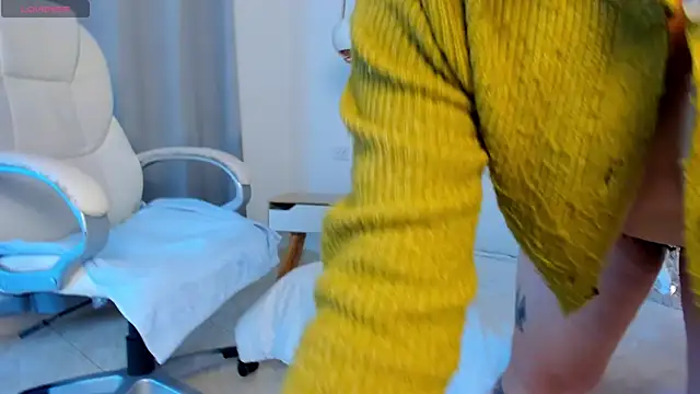 Lingerie and rub pussy