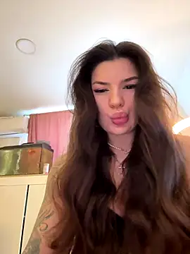 Show - video by -MaybeBaby- cam model