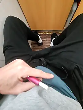 [15 Dec 13:09] Public Show - video av Raika25 cam model